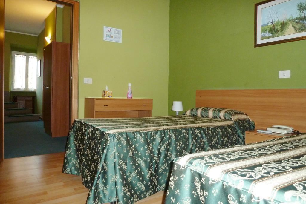 Hotel Sutrium Room photo